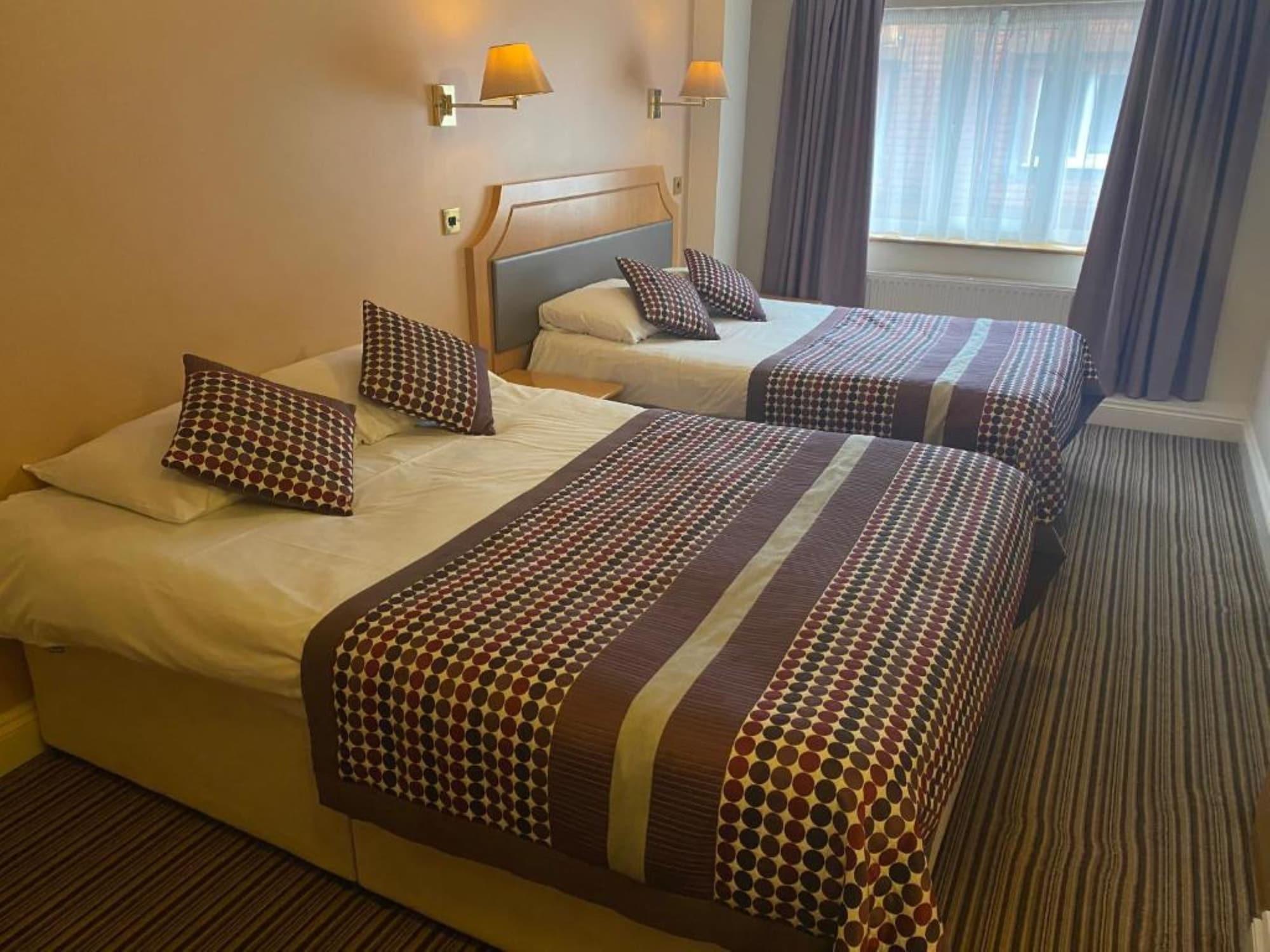Parkside International Hotel Ридинг Экстерьер фото