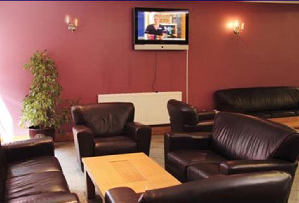 Parkside International Hotel Ридинг Экстерьер фото