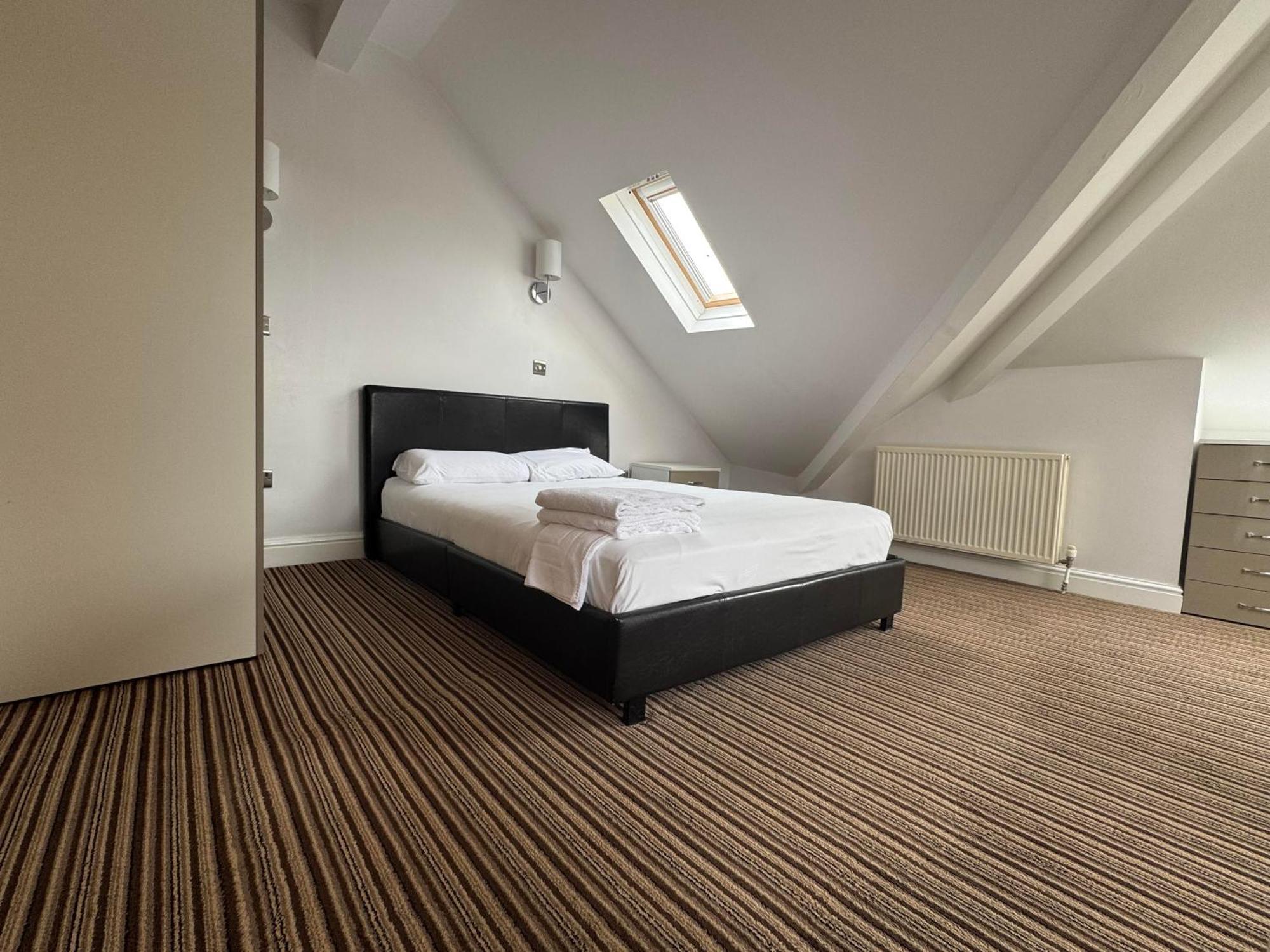 Parkside International Hotel Ридинг Экстерьер фото